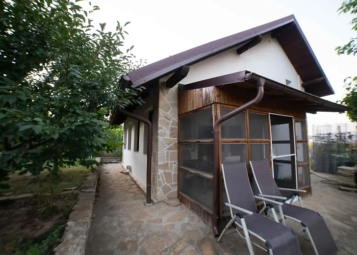 Full-House Si Gradina In Bucovina, Lisaura