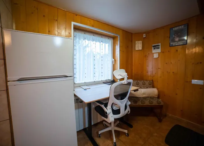 Full-House Si Gradina In Bucovina, Lisaura